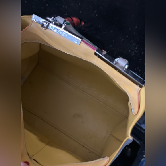 Fendi Bag - Picture 6 of 6